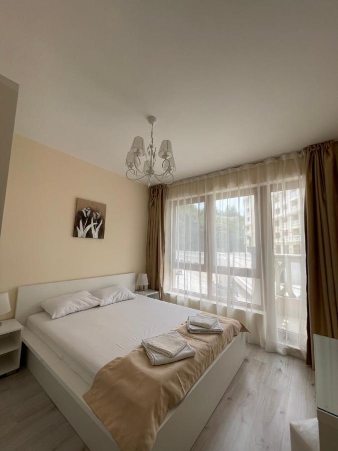 Deluxe Apartment Varna South Bay Beach Residence Exteriör bild